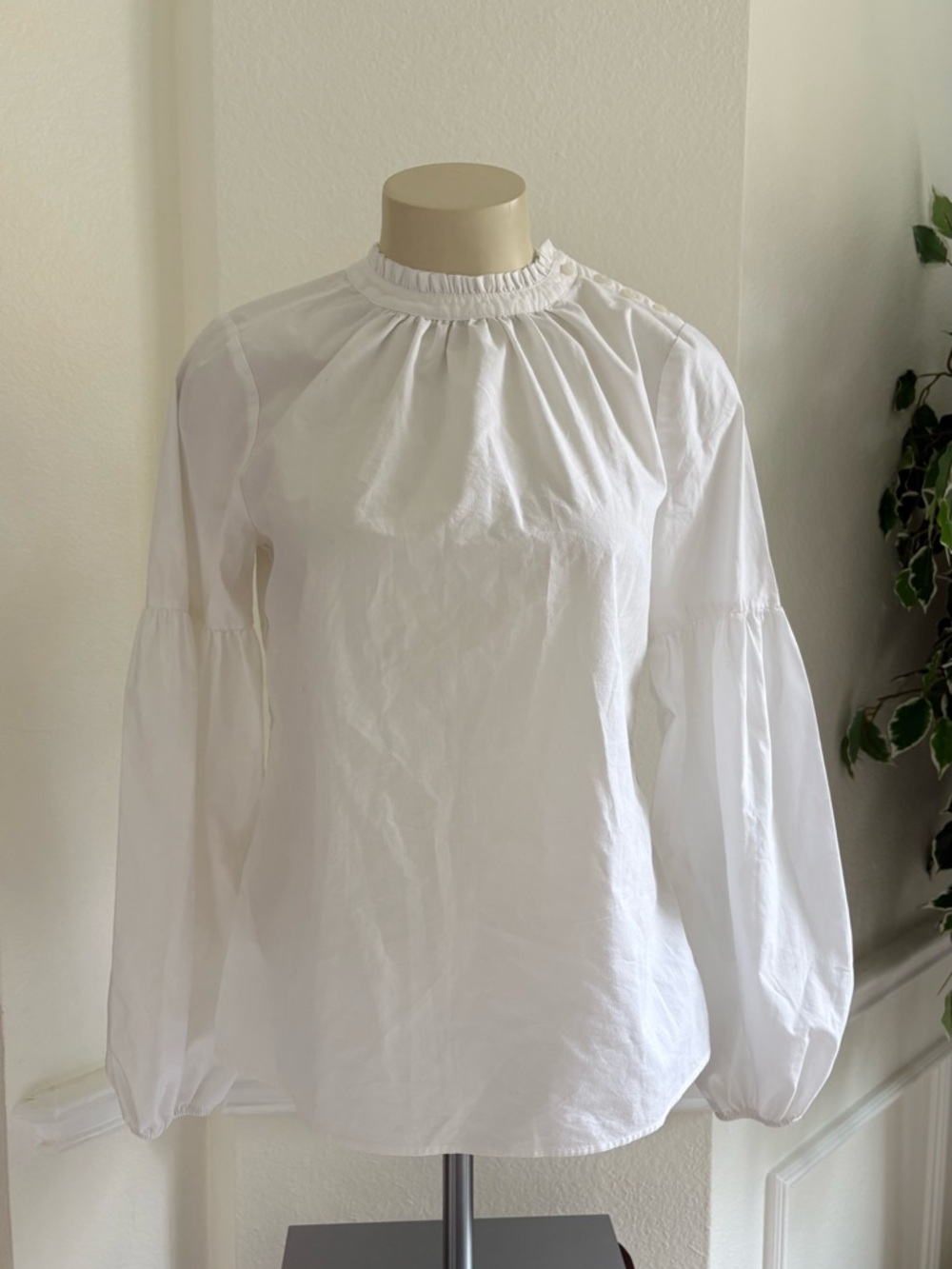 Worthington White Ruffled Mock Neck Blouse